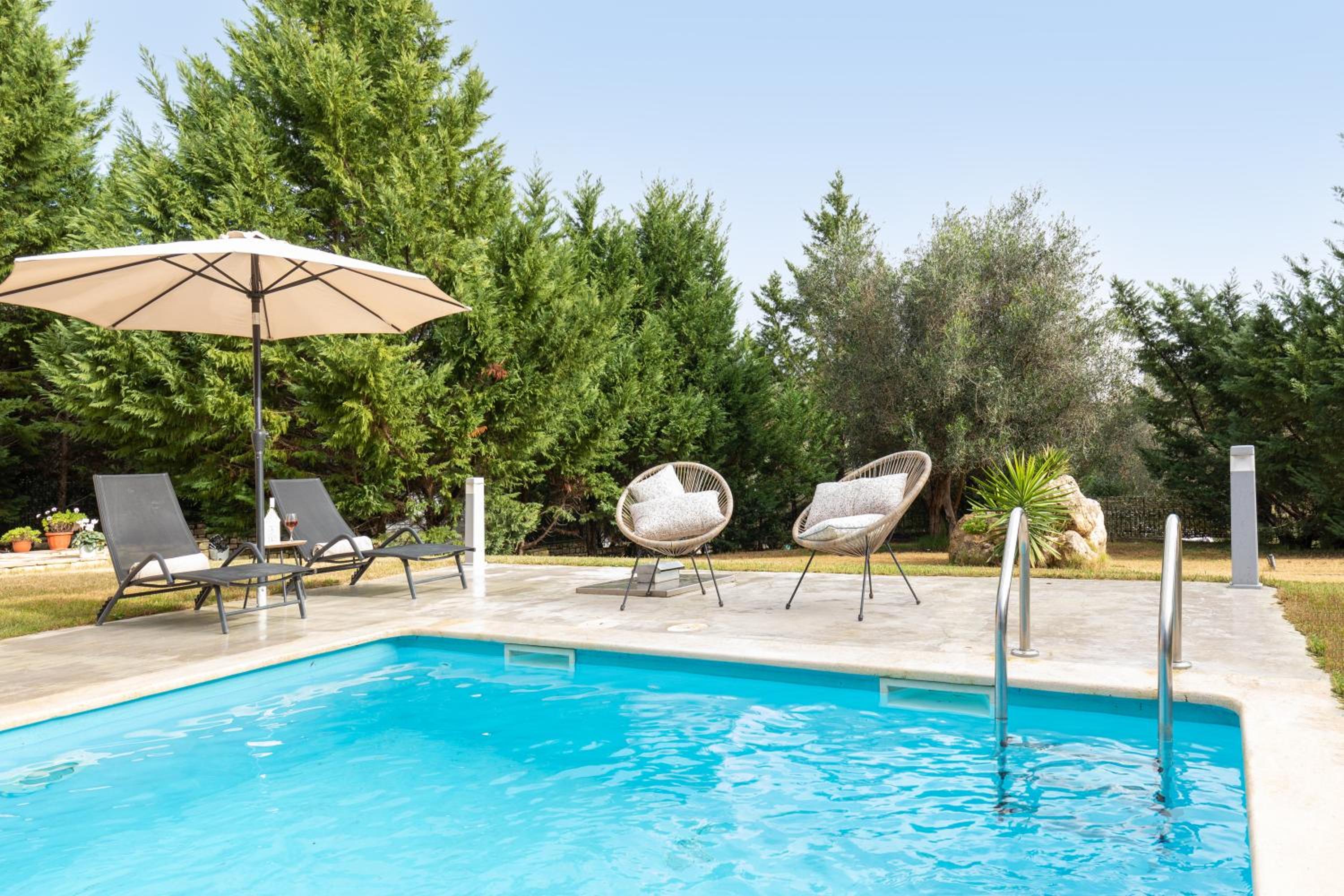 Eleonas Luxury Homes