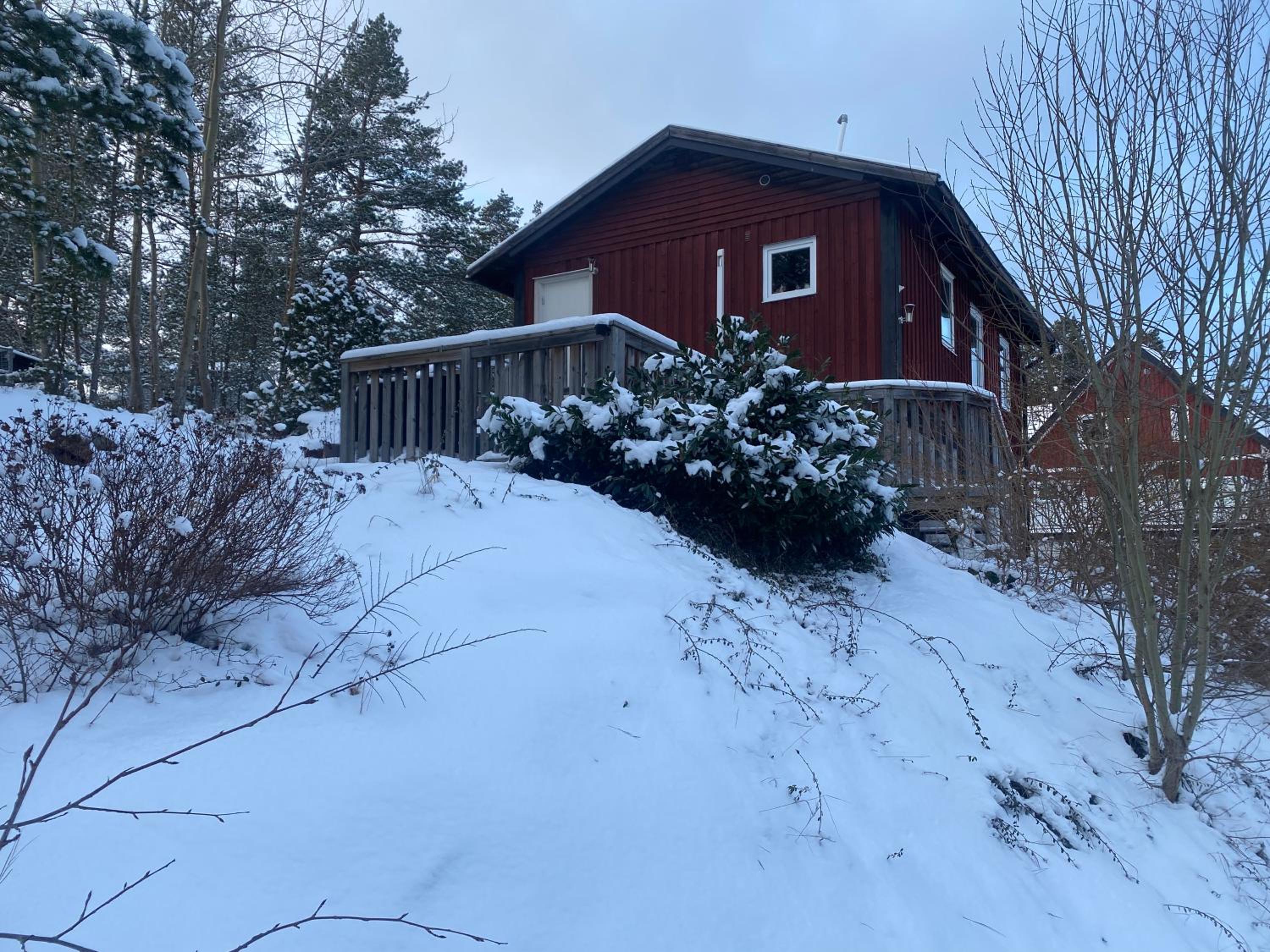 Stockholm Archipelago House with shared pool view 2