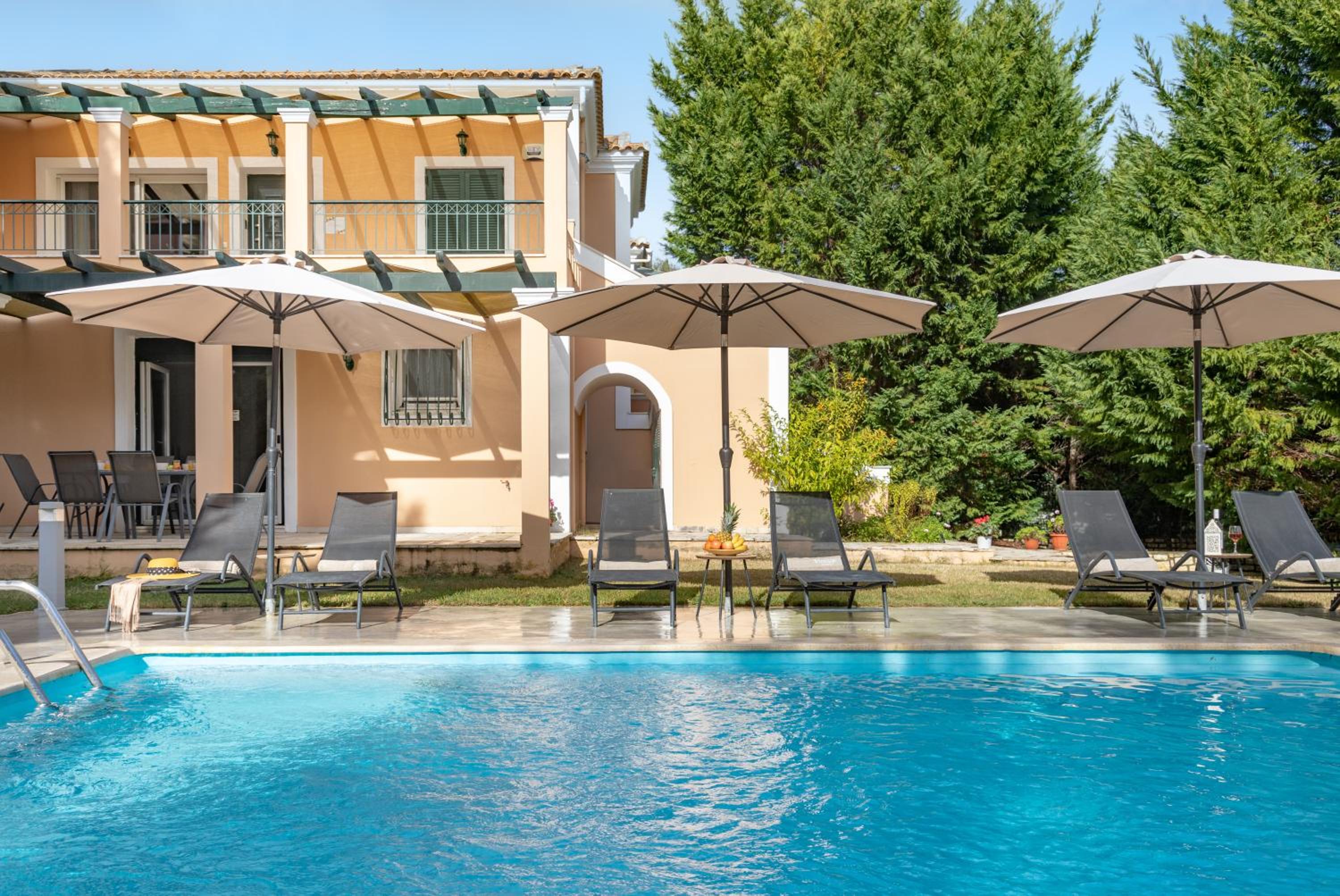 Eleonas Luxury Homes