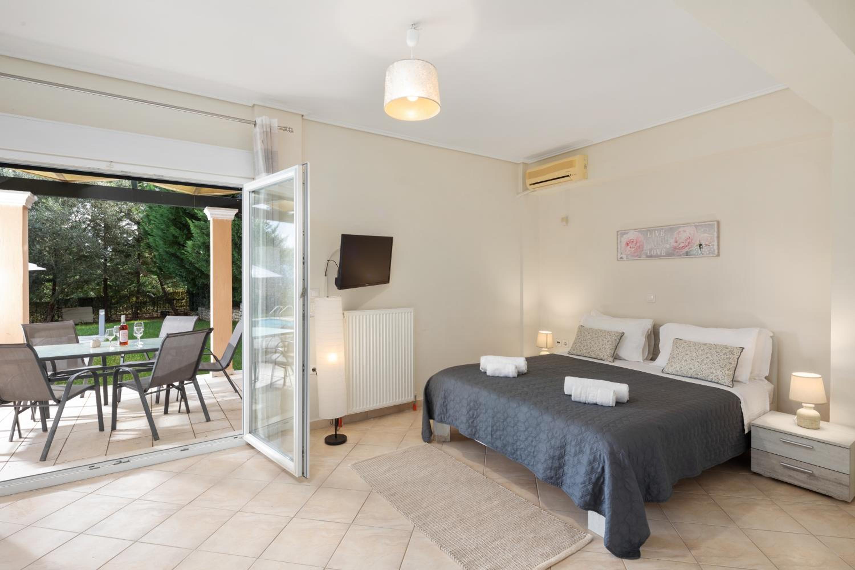 Eleonas Luxury Homes