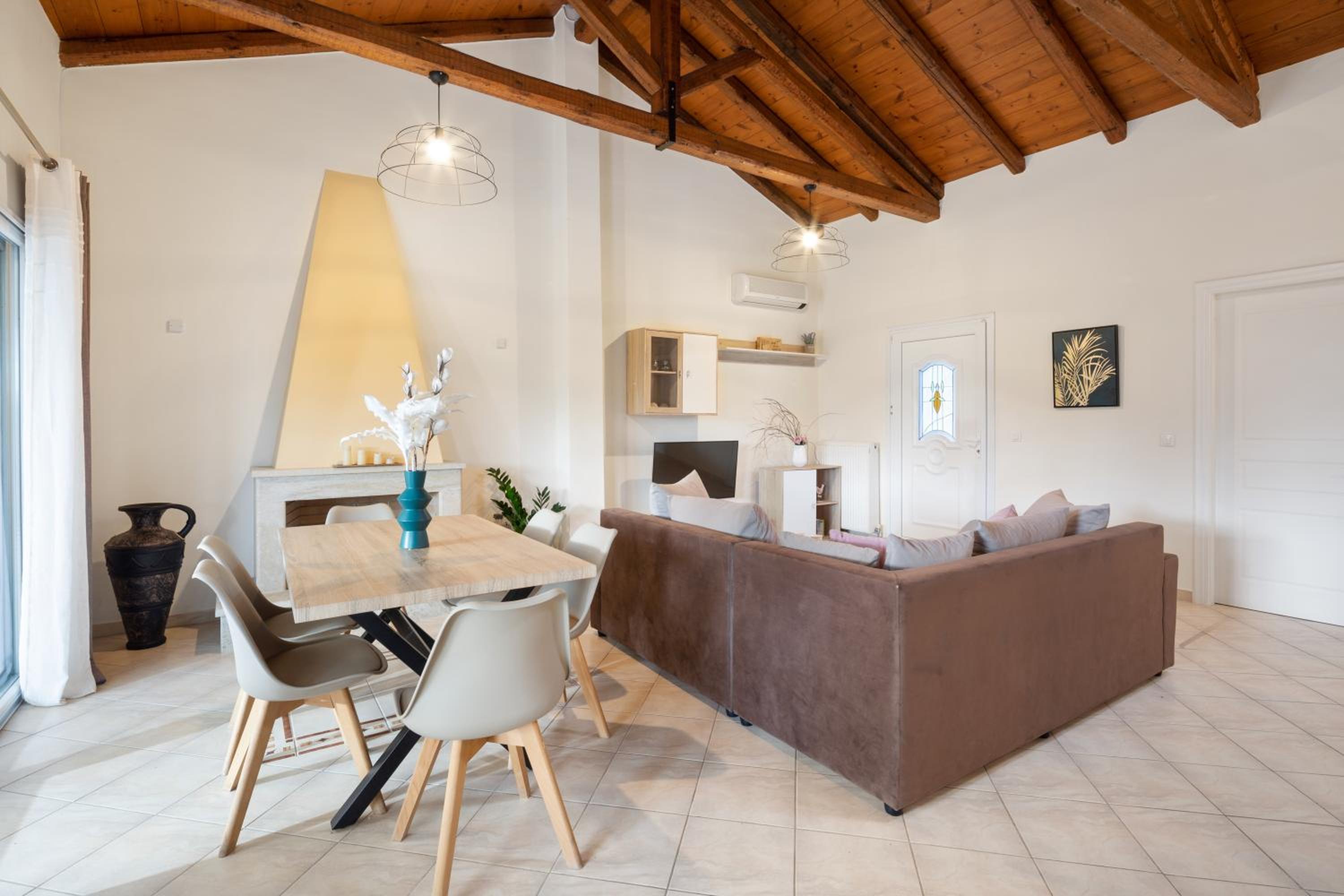 Eleonas Luxury Homes