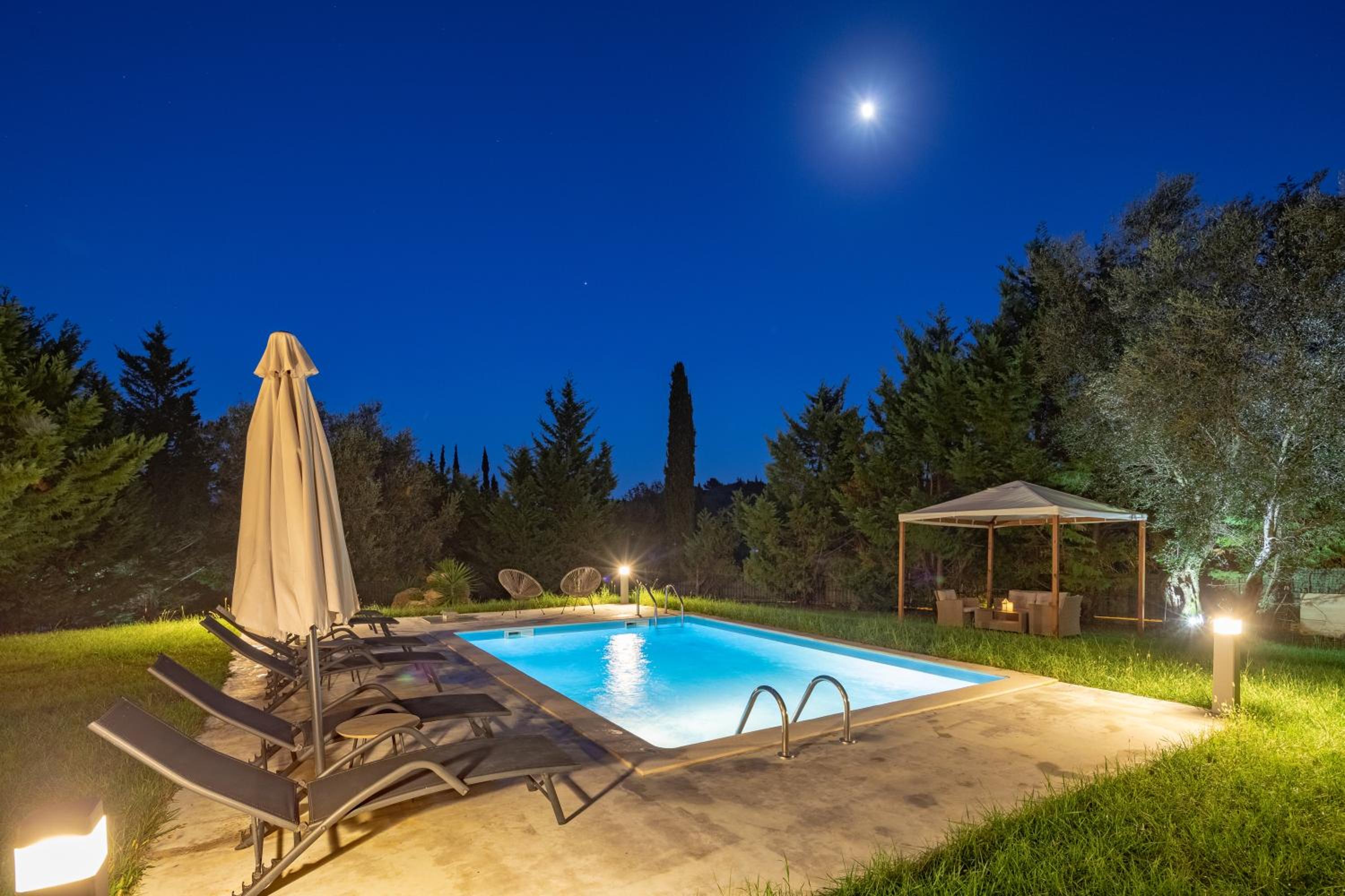 Eleonas Luxury Homes