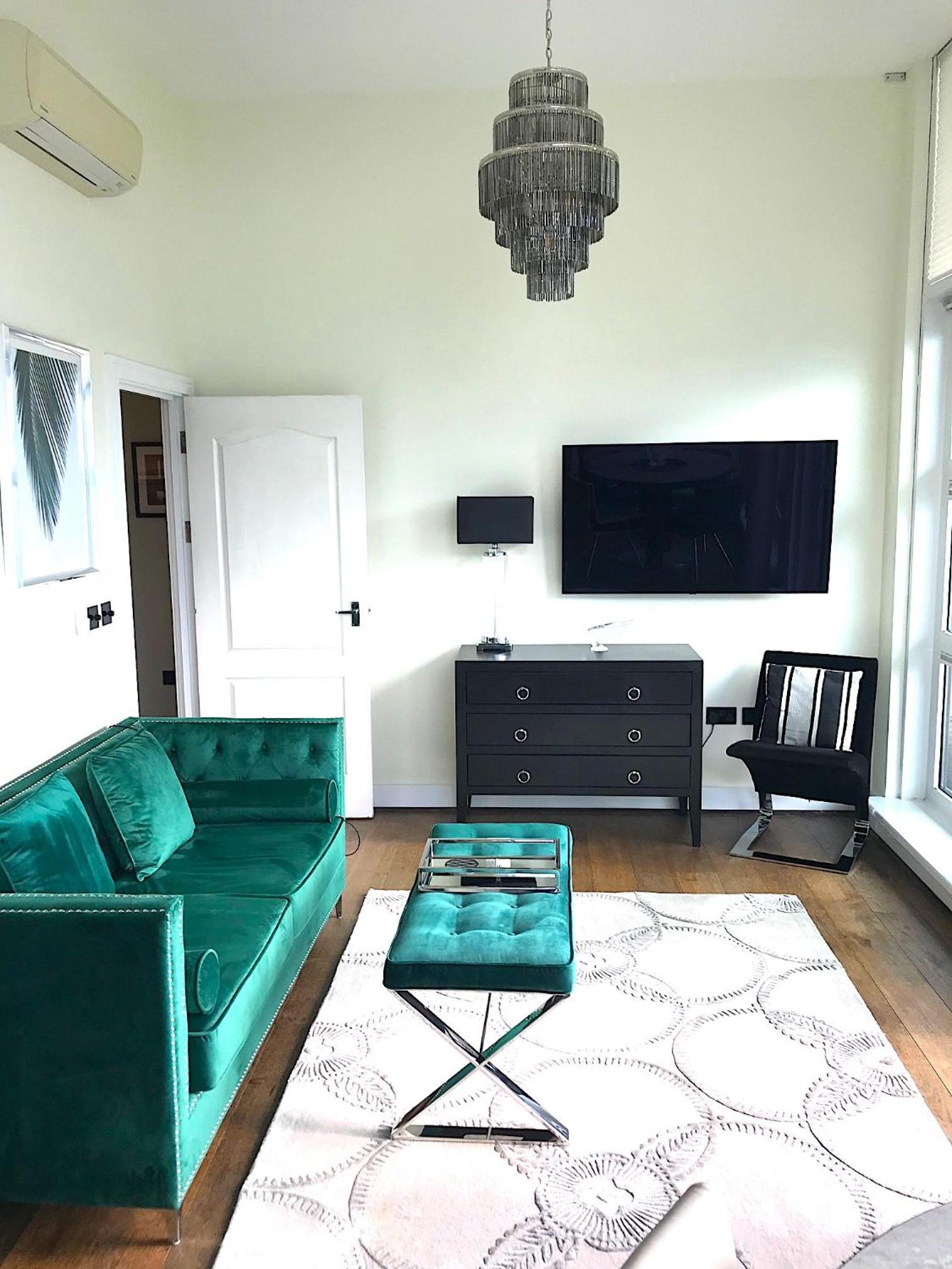Cloud Nine - Luxe Apartment