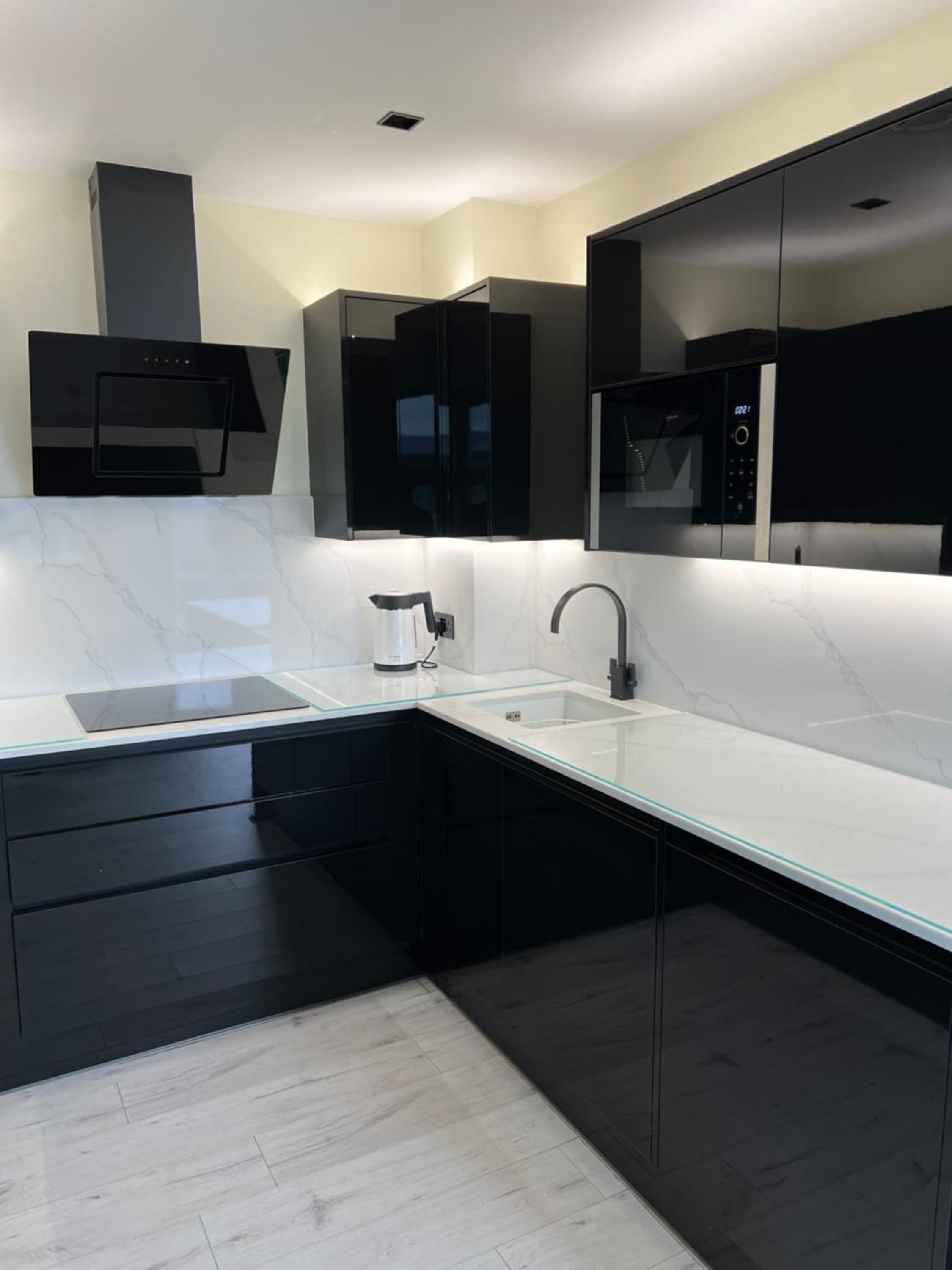 Cloud Nine - Luxe Apartment