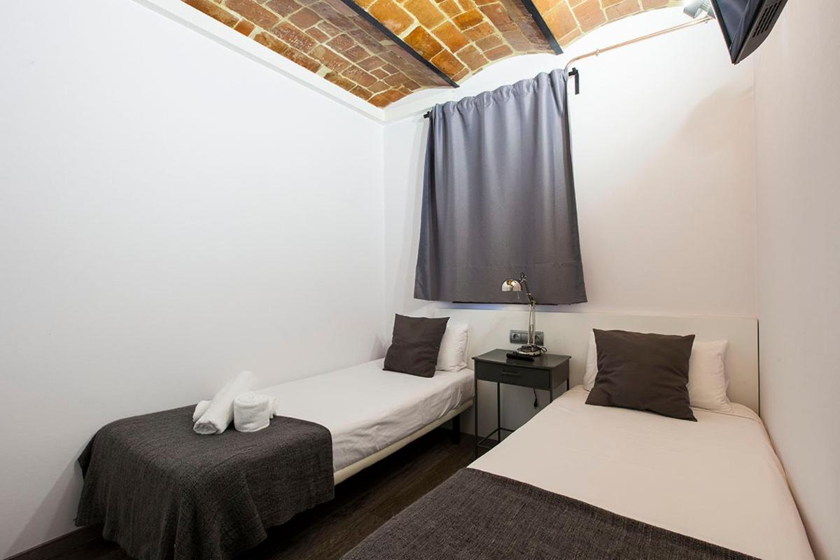 AB Paral·lel Spacious Apartments