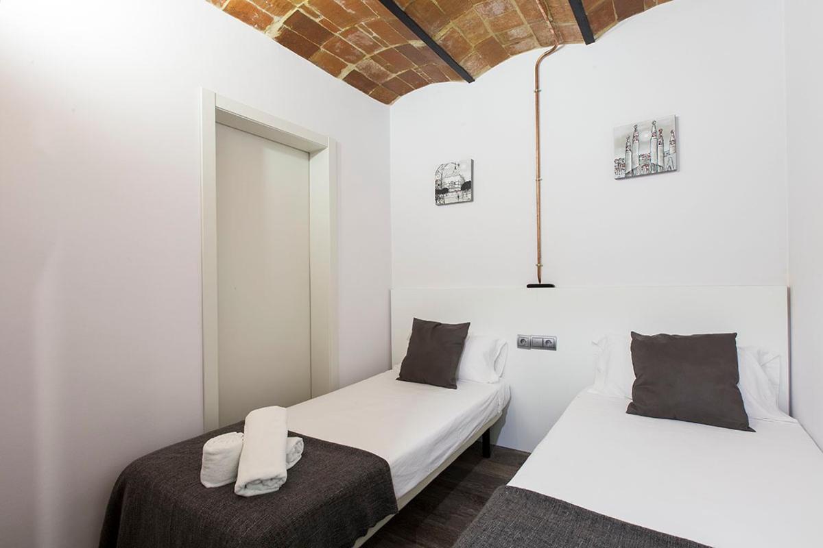 AB Paral·lel Spacious Apartments