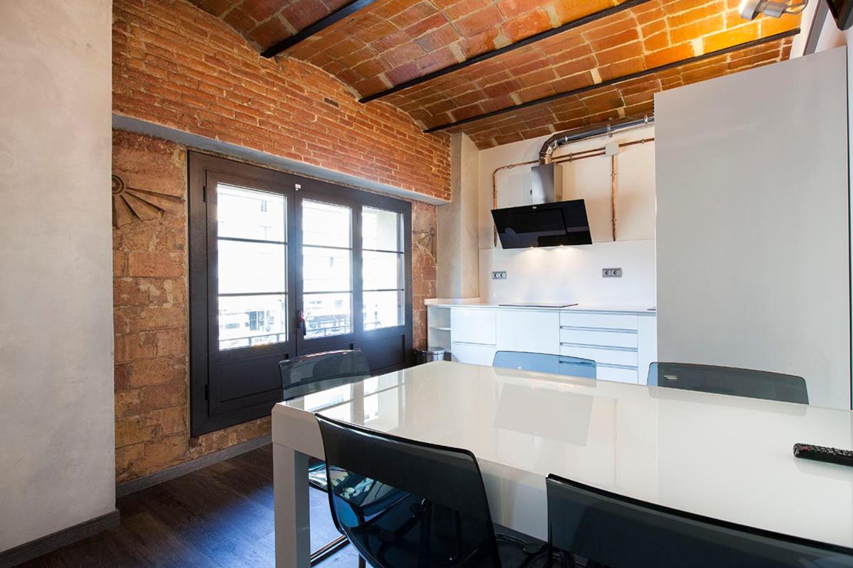 AB Paral·lel Spacious Apartments