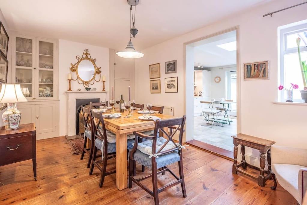 Mole Cottage, Orford view 3