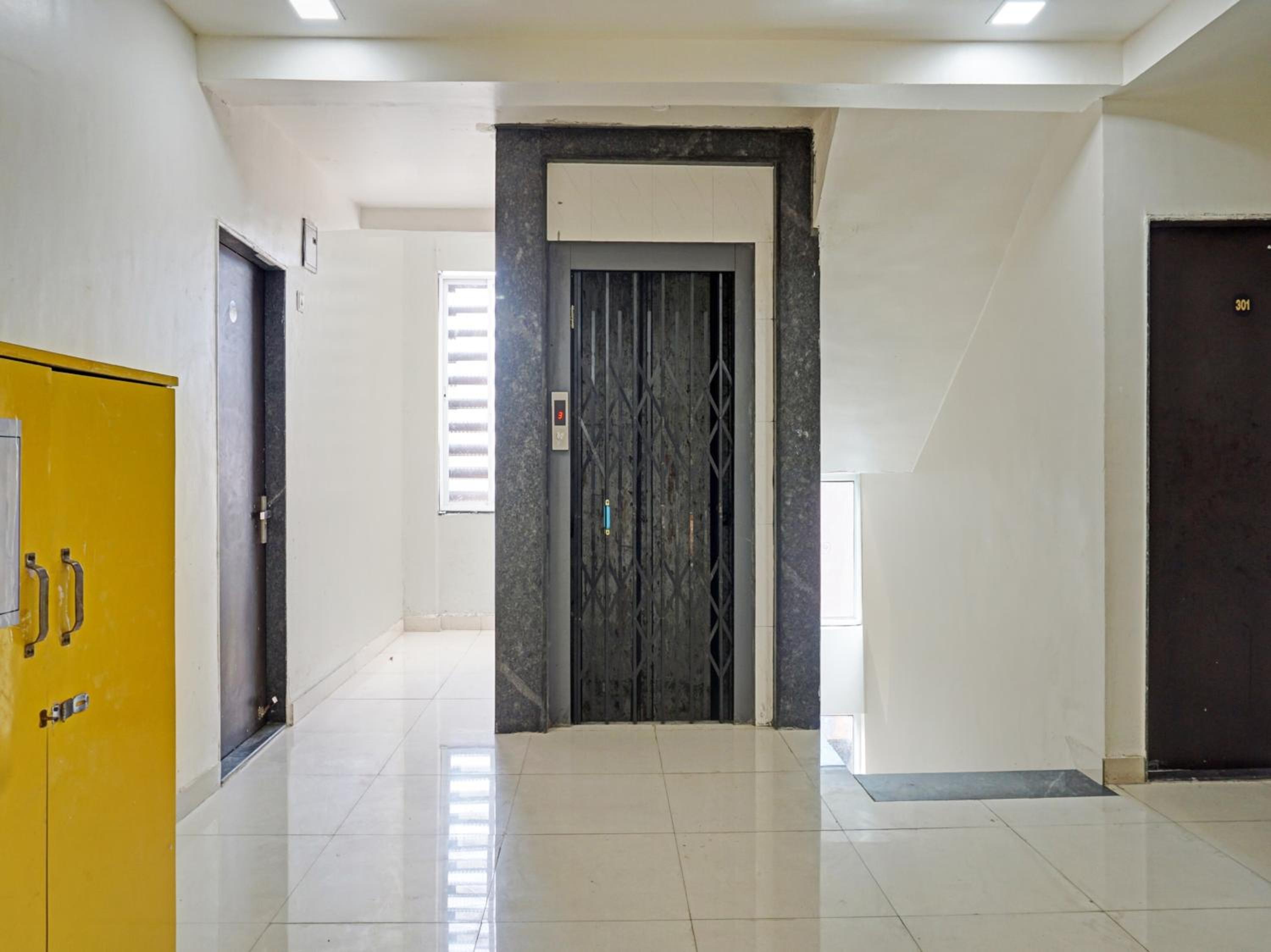Collection O Brahma Residency