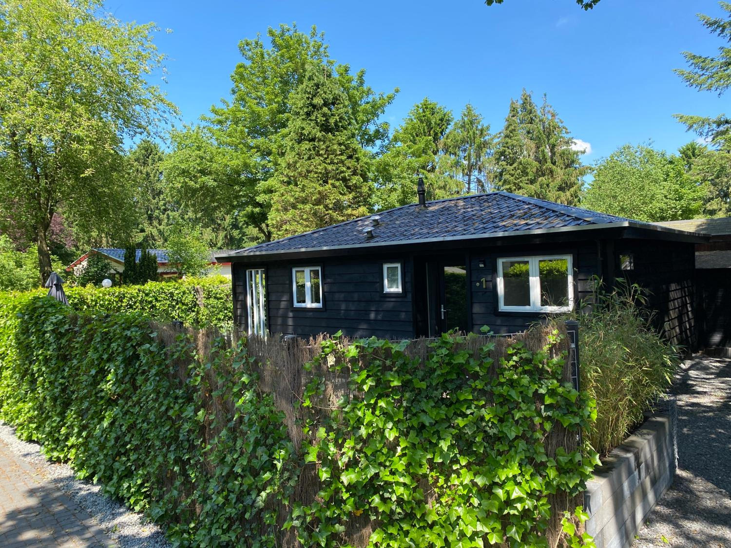 Chalet de Vrijheid tussen Putten en Garderen view 2
