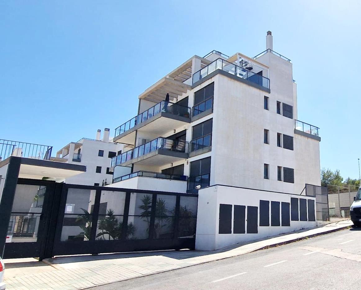 Beautiful modern flat with pool in Lomas de Campoamor