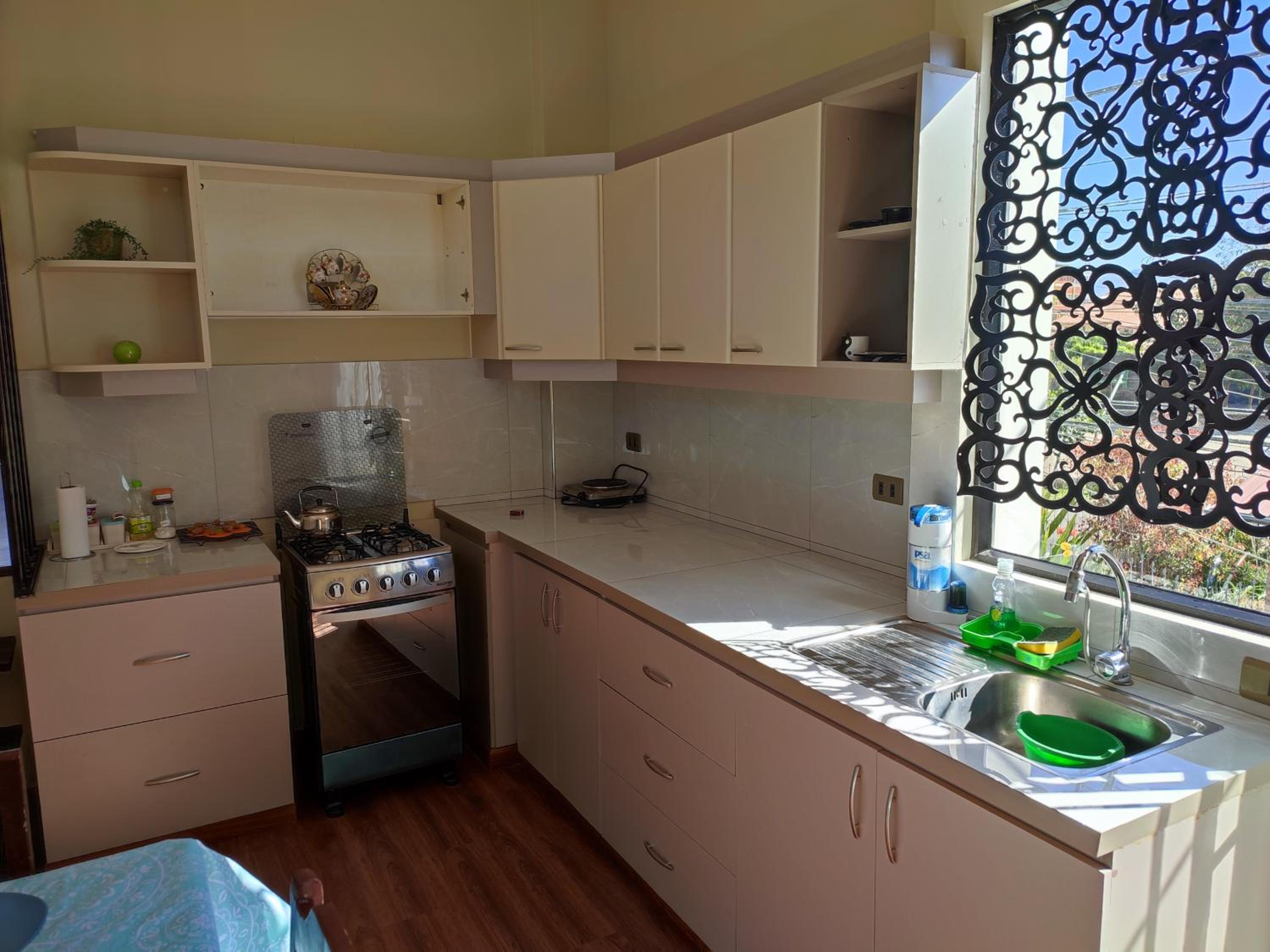 Acogedor y moderno departamento en zona residencial - La Campana, con garaje por un costo adicional