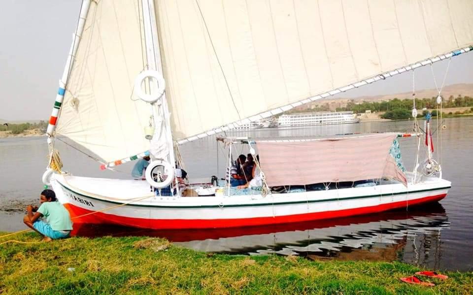 Felucca Sailing Boat Overnight Experience