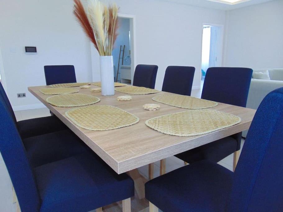 Spacious 3-Bedroom Apartment near Pereybere Beach view 5