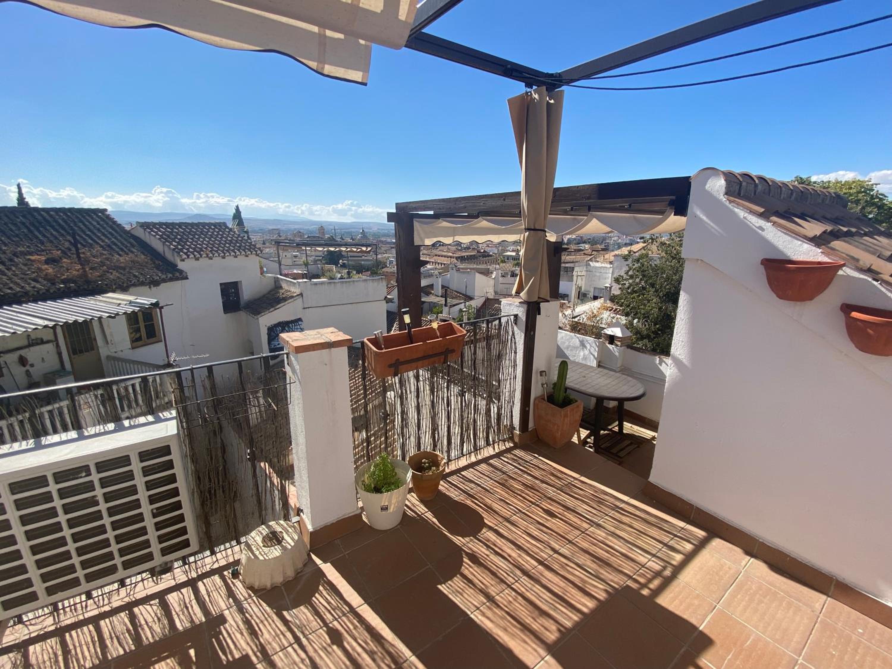 Habitación con baño y cocina privados en Albaicin
