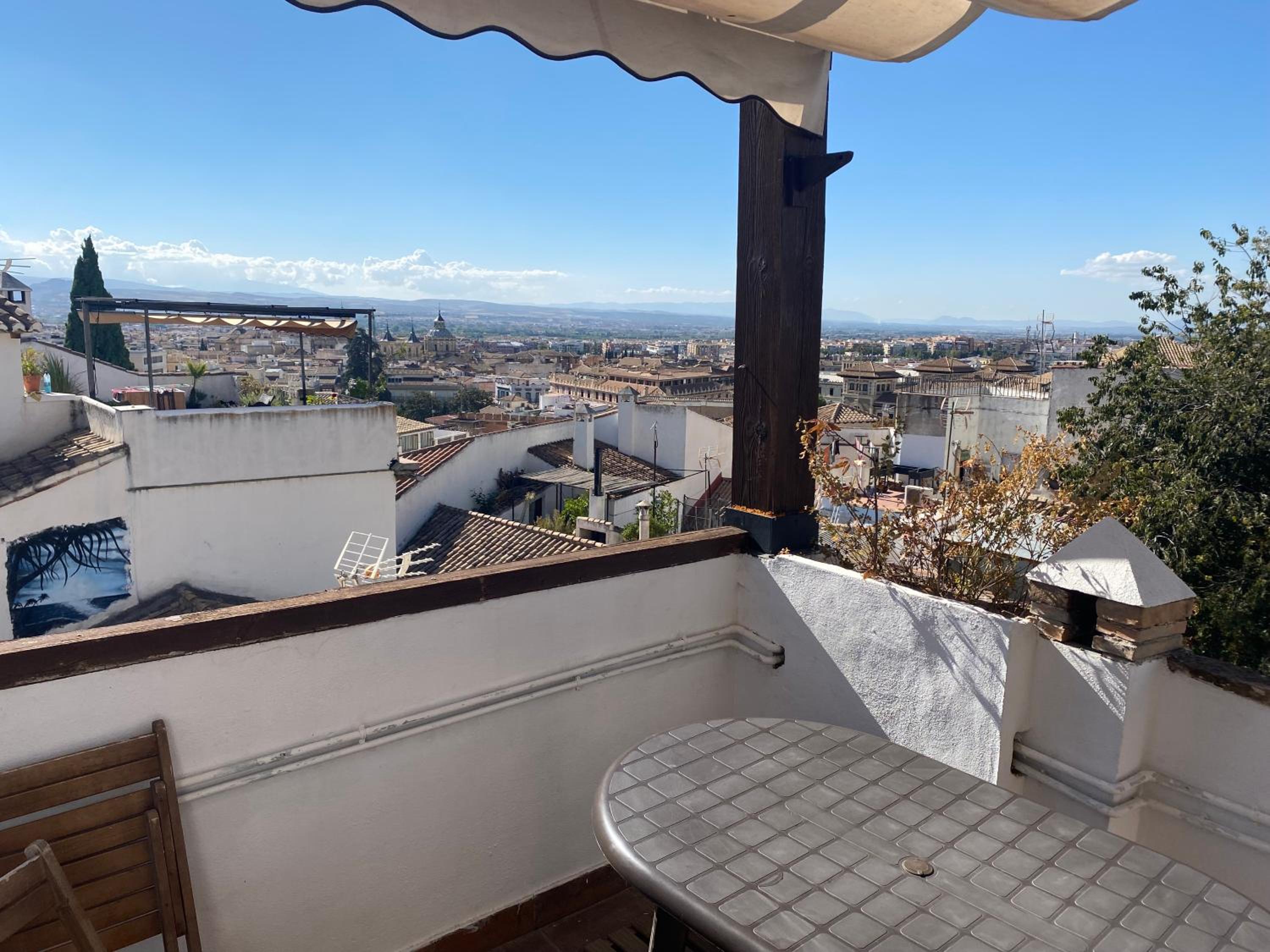 Habitación con baño y cocina privados en Albaicin
