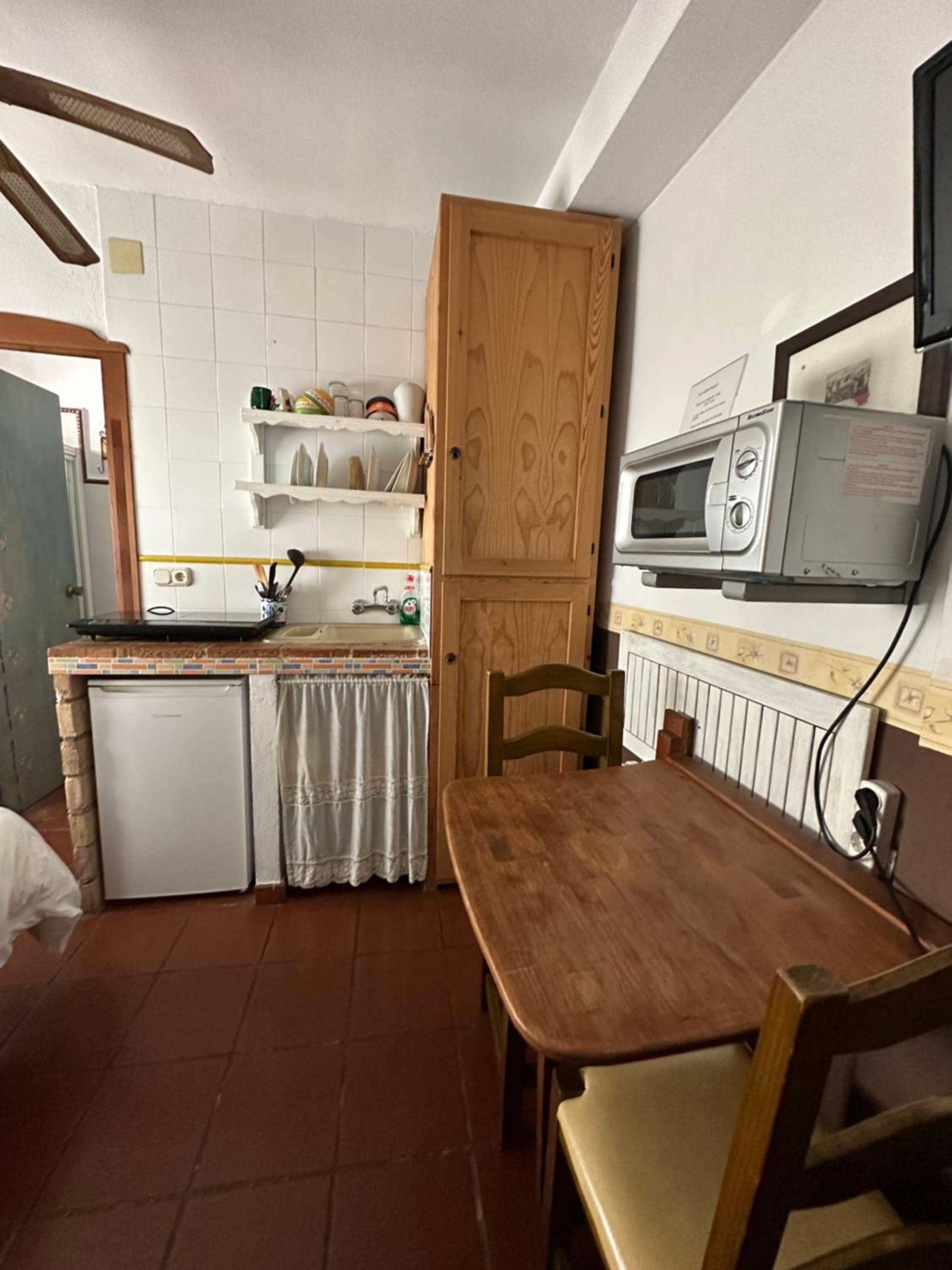 Habitación con baño y cocina privados en Albaicin