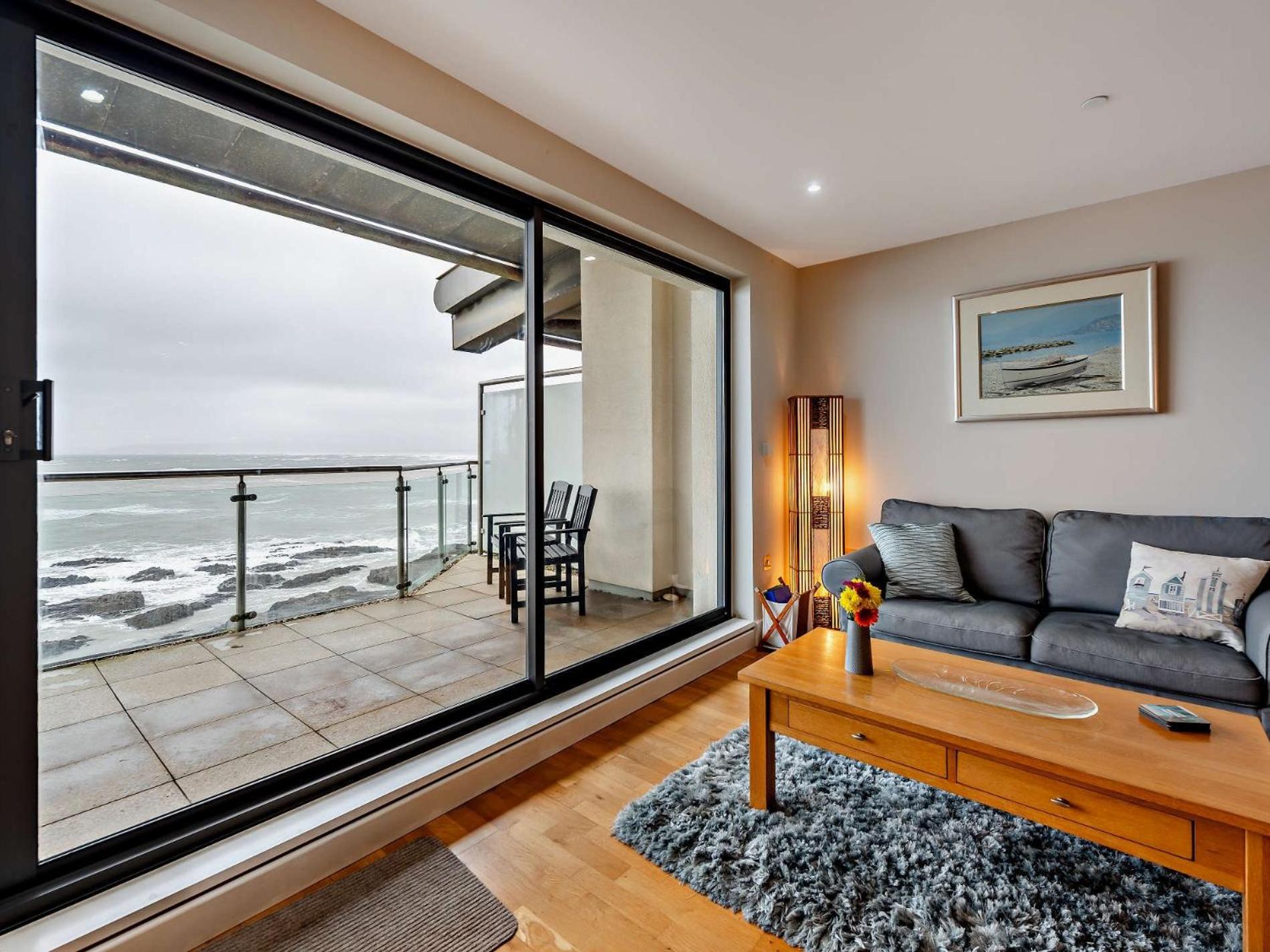 3 Bed in Bideford oc-nassb view 3