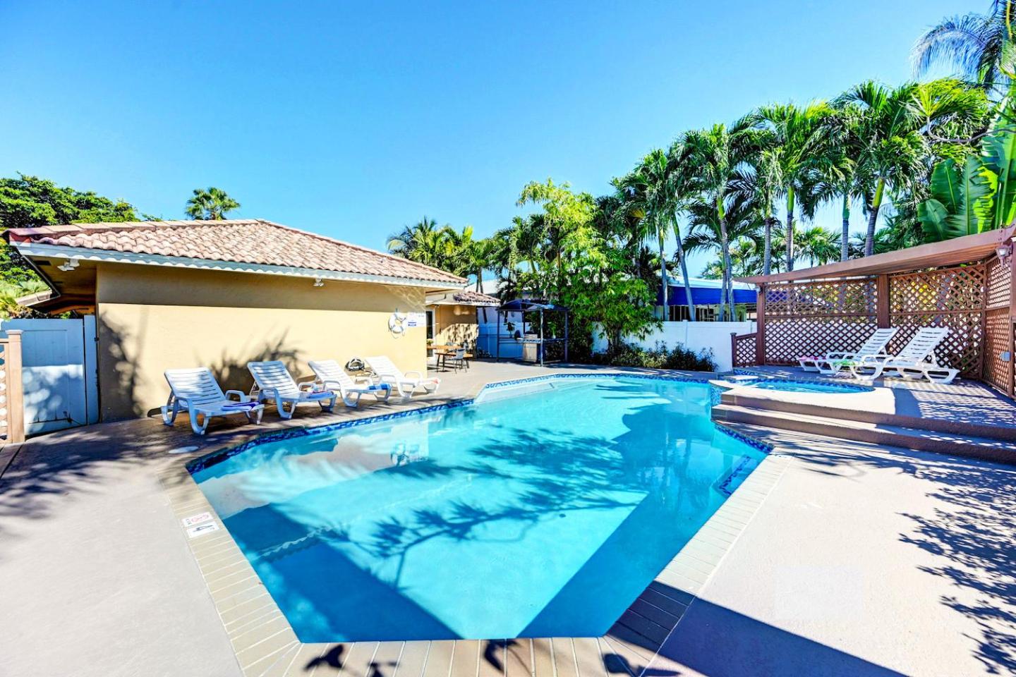 Minutes To Beach & Casino Spacious 5BR Heated Pool view 5