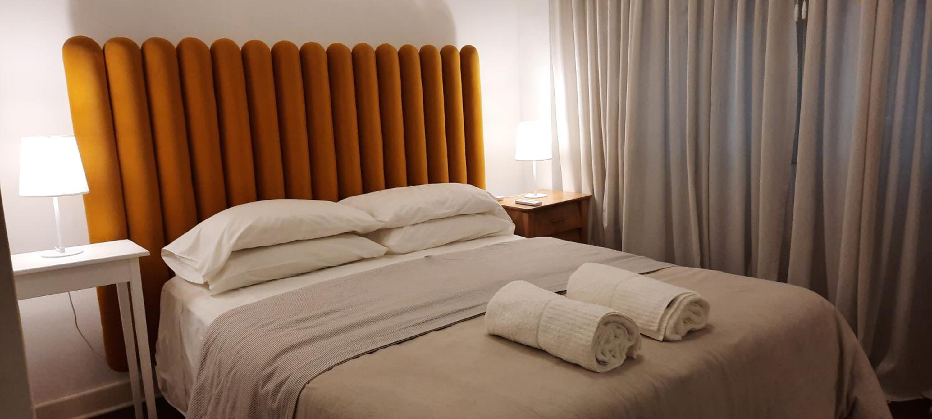 Fabulous and Quiet Apartment+Balcony in Barrio Norte. Your easy access to Buenos Aires!