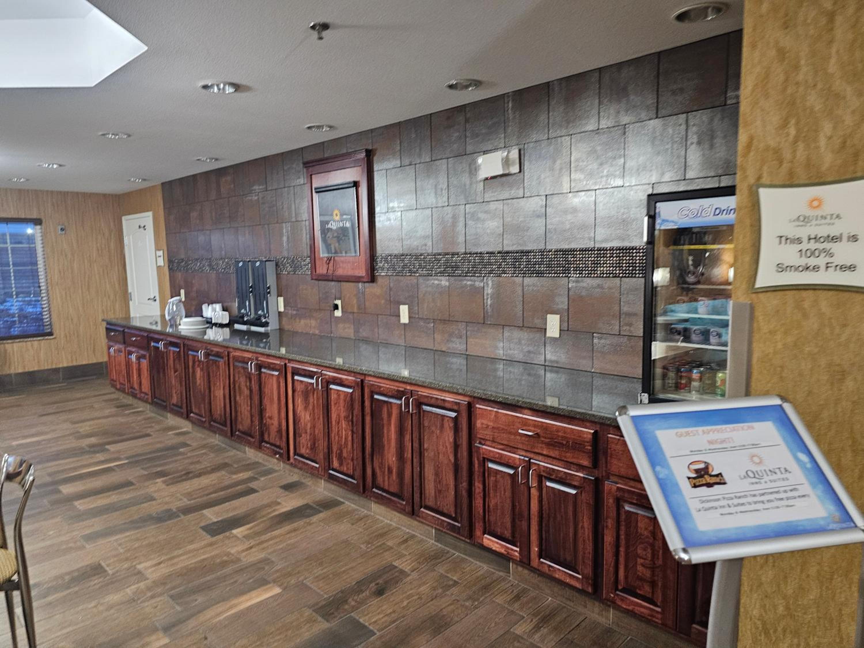 Dickinson Vacations - La Quinta by Wyndham Dickinson - Property Image 26