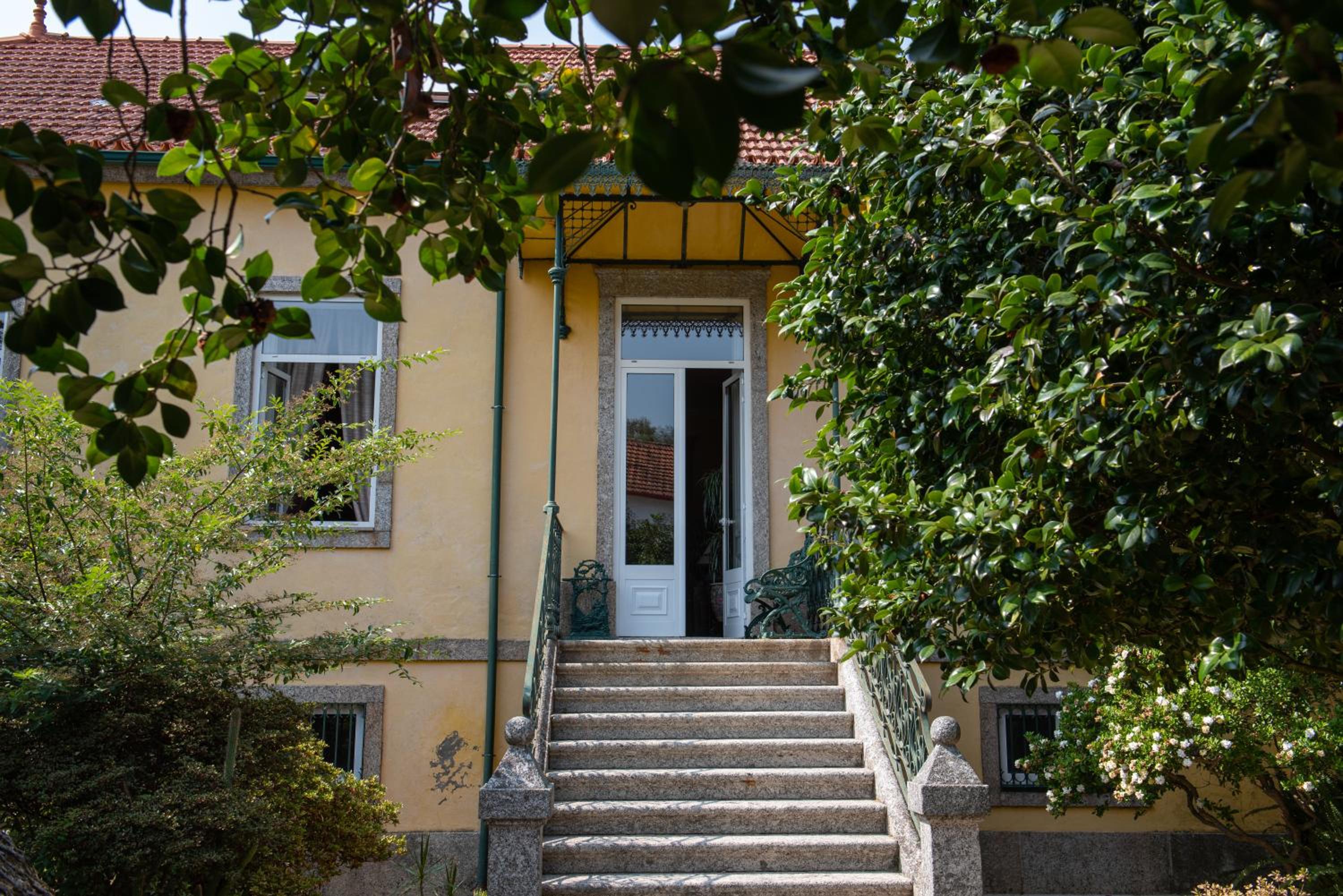 Casa da Torre luxury villa in Braga view 3