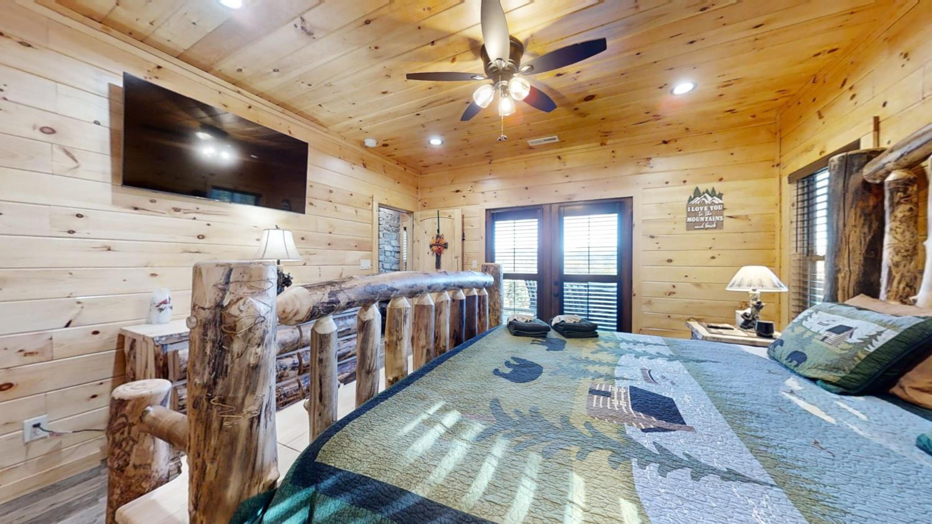 Lazy Bear Lodge view 3