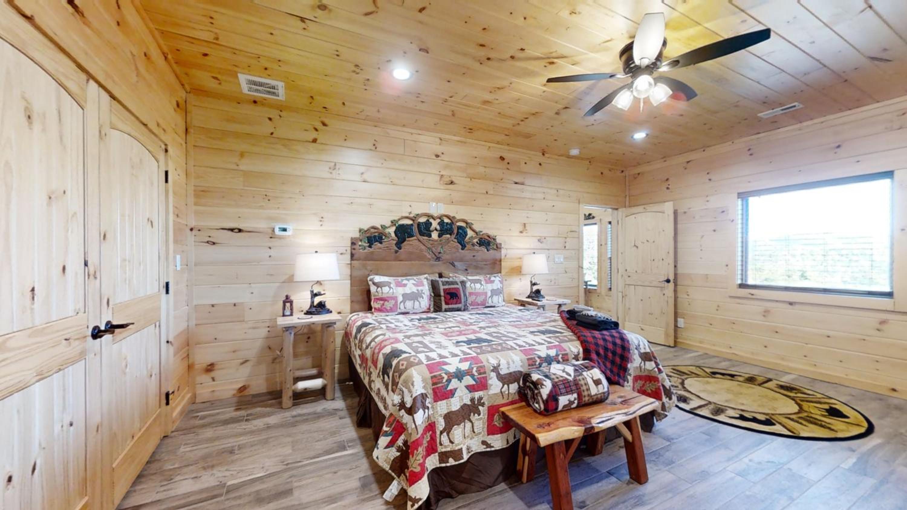 Lazy Bear Lodge view 4