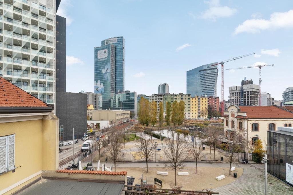 [Milano- Stazione Garibaldi] Ecletic Apartment