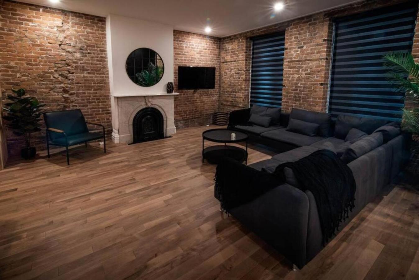 The Old New // Spacious 2000 sqft condo - Downtown
