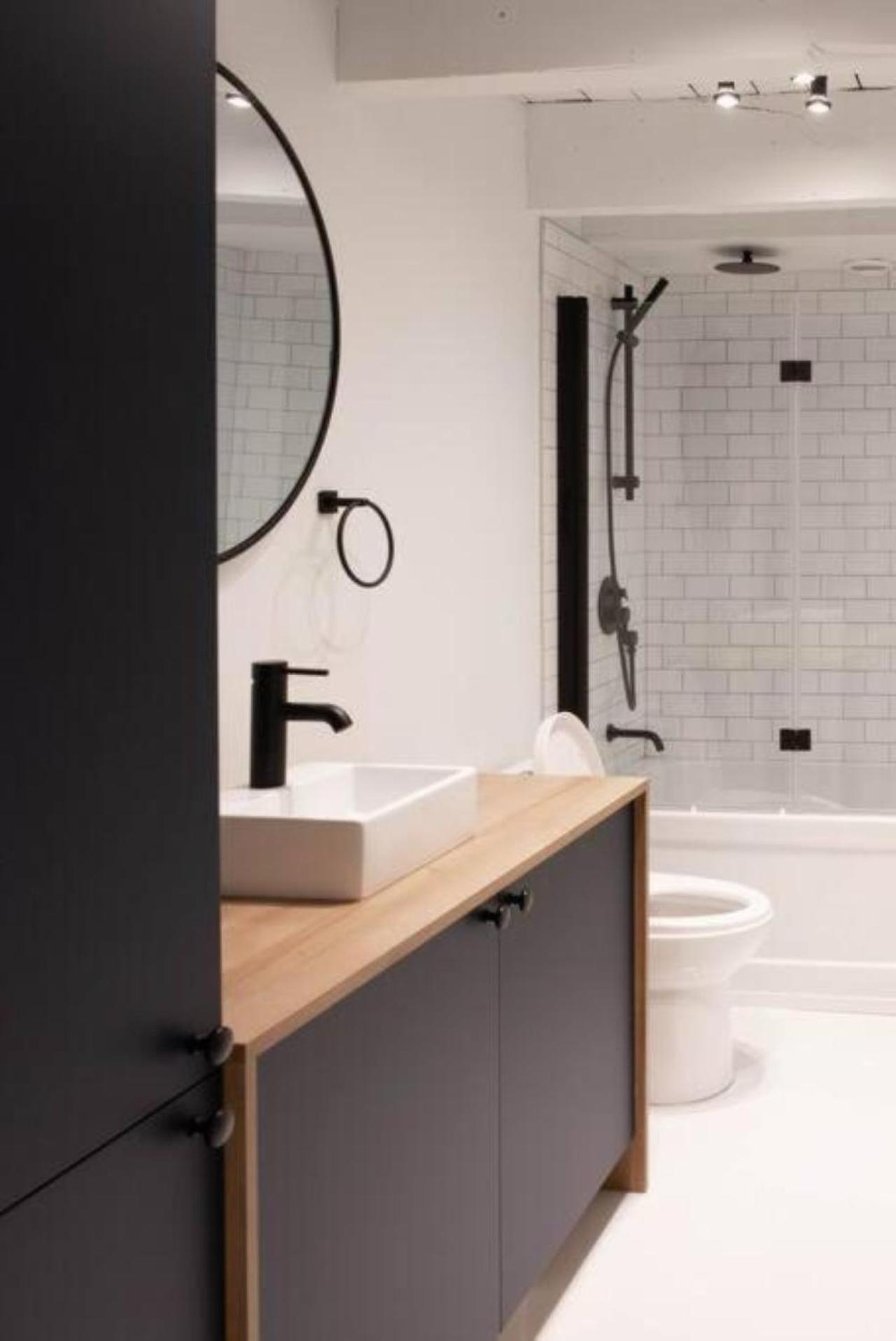 The Old New // Spacious 2000 sqft condo - Downtown