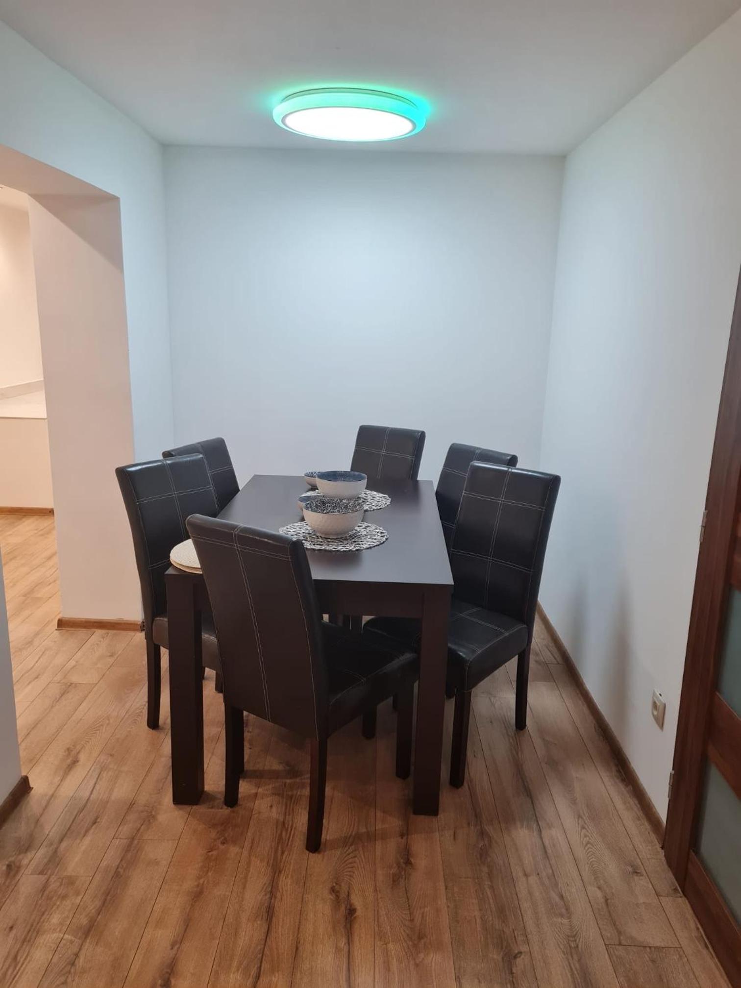 Dom pri rieke s parkovaním