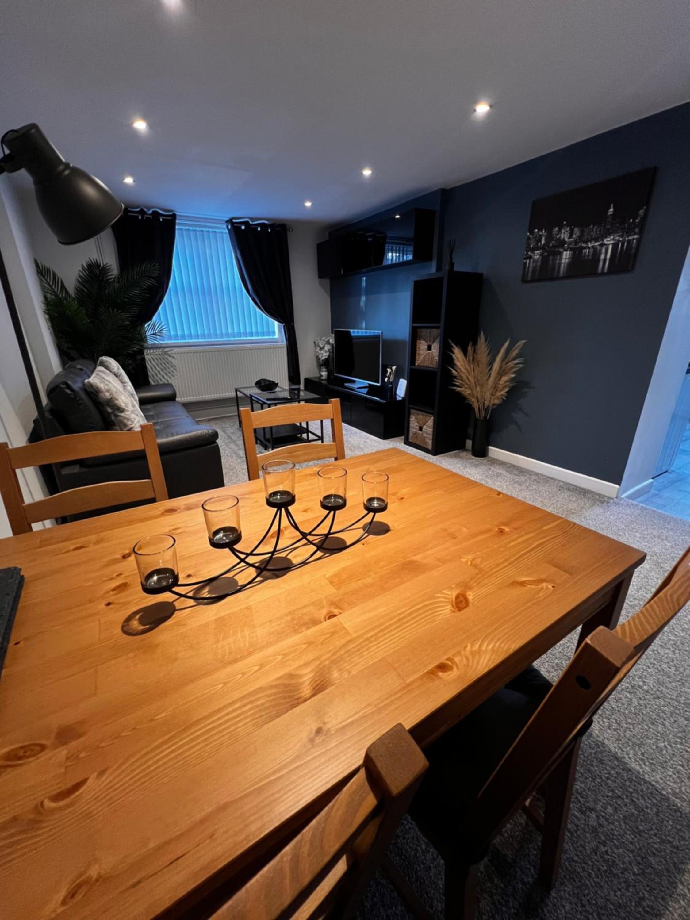 Ty Daisy, Gilwern view 5