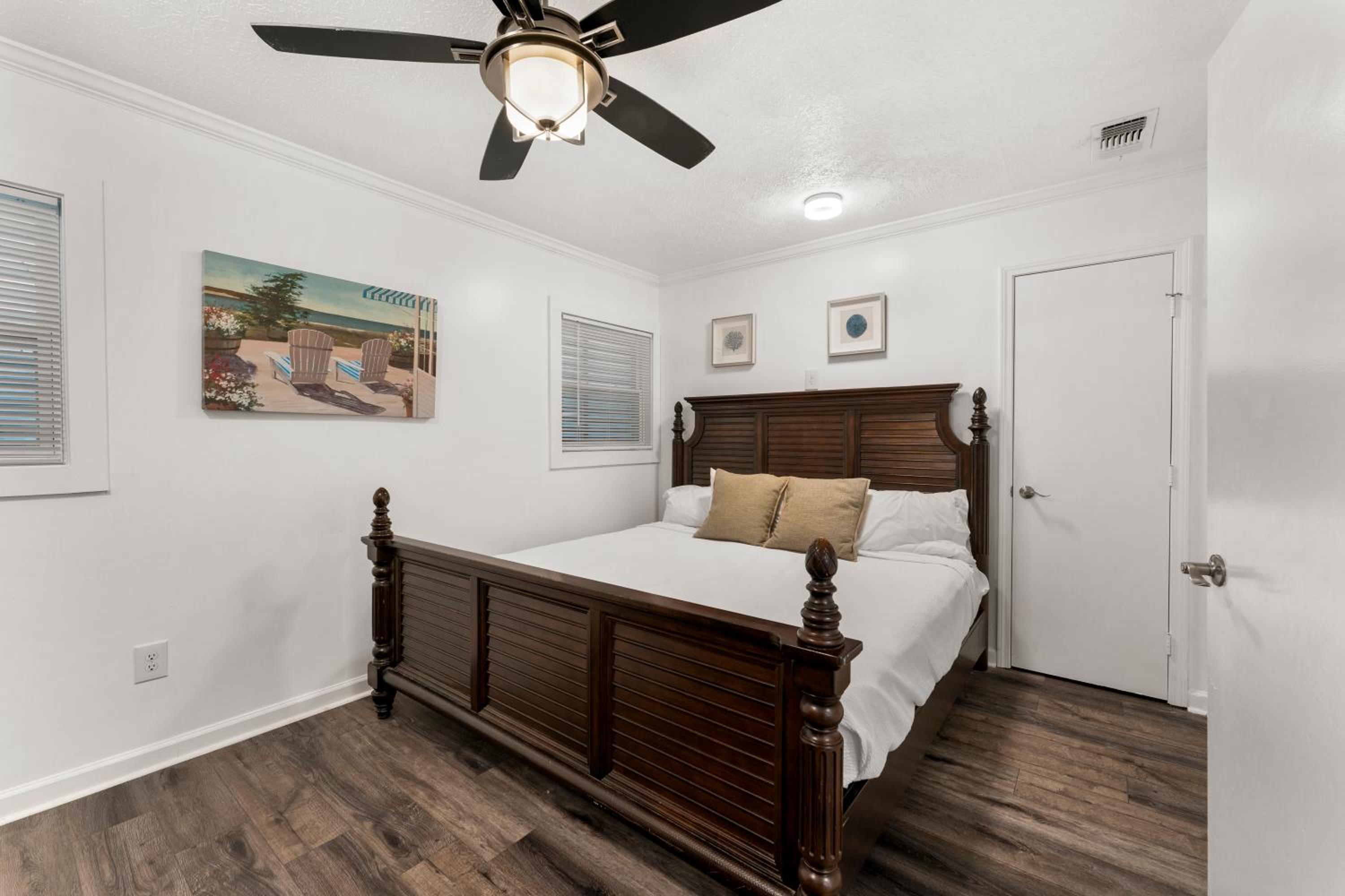 Charming Beach House! Just Steps from the Beach! Sleeps 8! By Dolce Vita Getaways view 3
