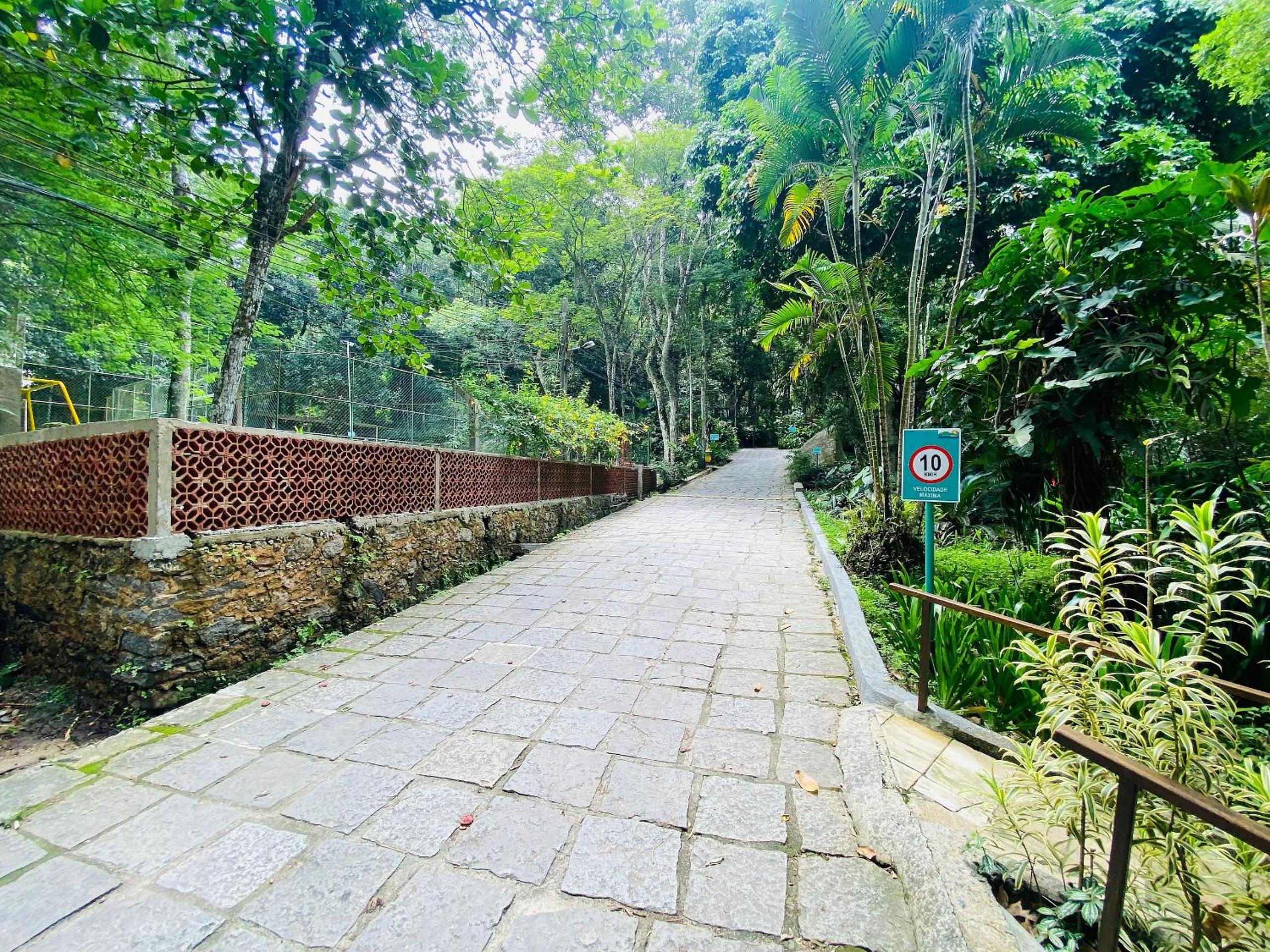 Canoas Life - Comodidade e Piscina em São Conrado