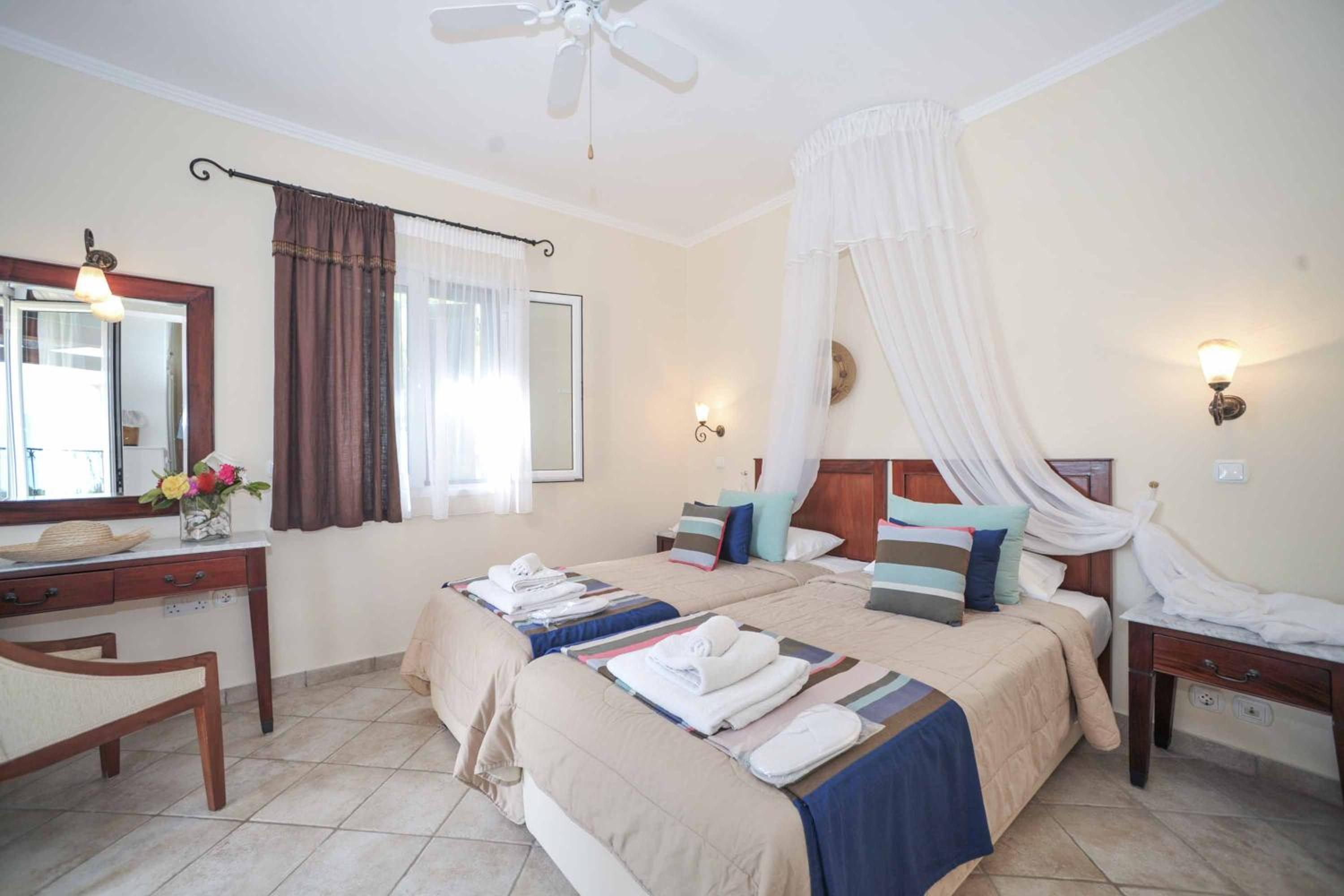 Villa Karydia Yaliskari Bay view 2
