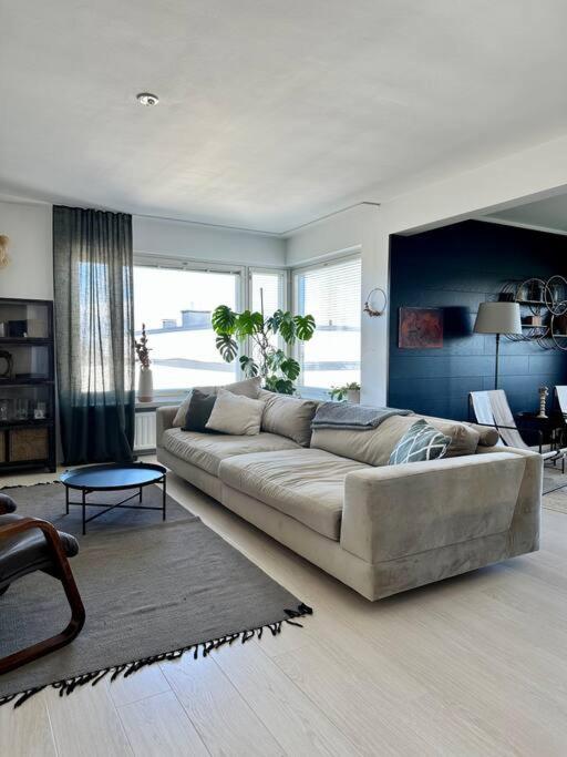 Luxury Penthouse In City Center