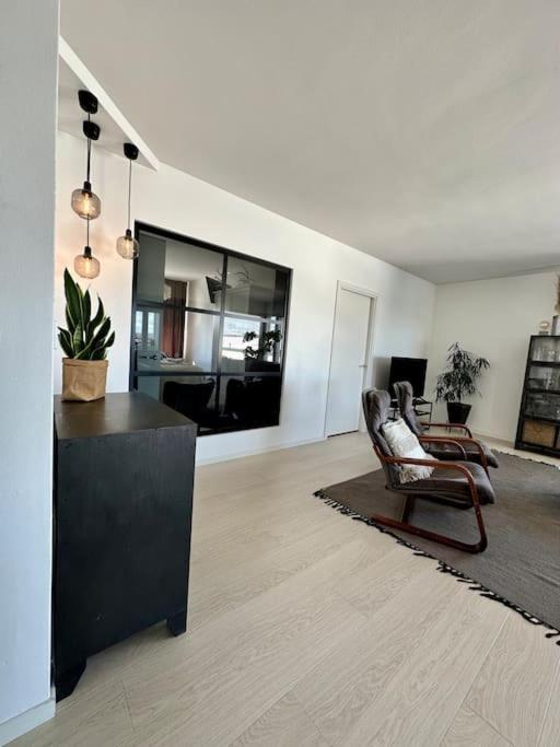 Luxury Penthouse In City Center
