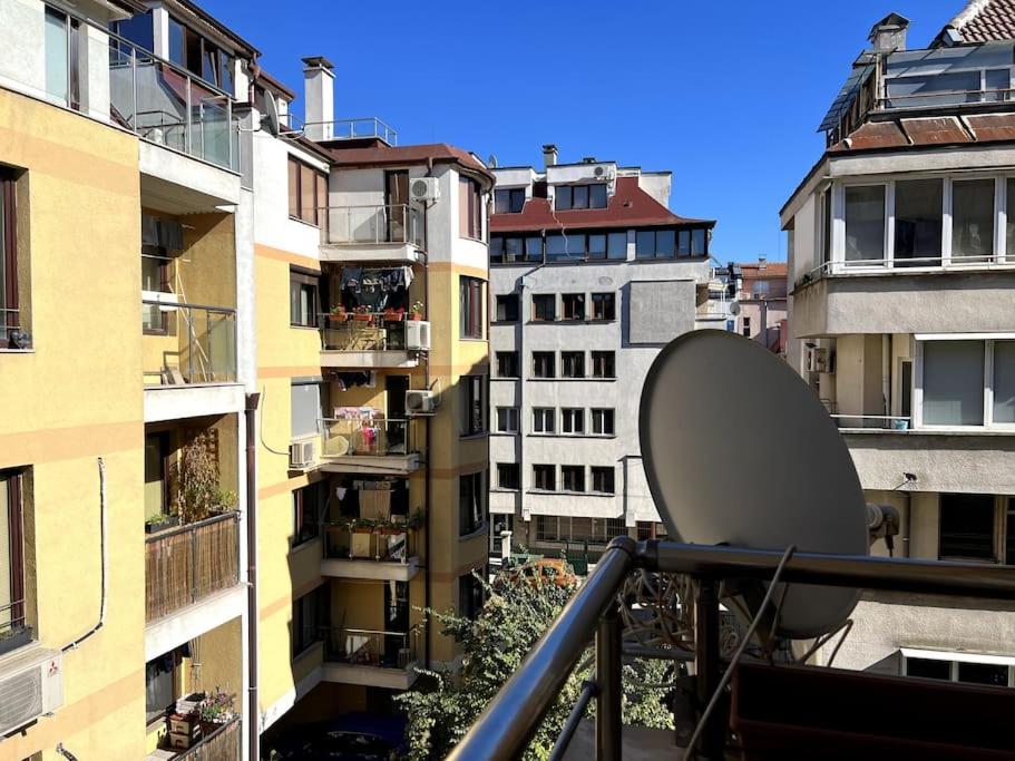 Lovely 2-bedroom rental unit in Sofia