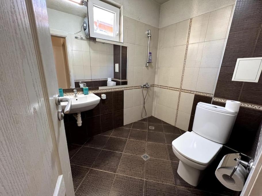 Lovely 2-bedroom rental unit in Sofia