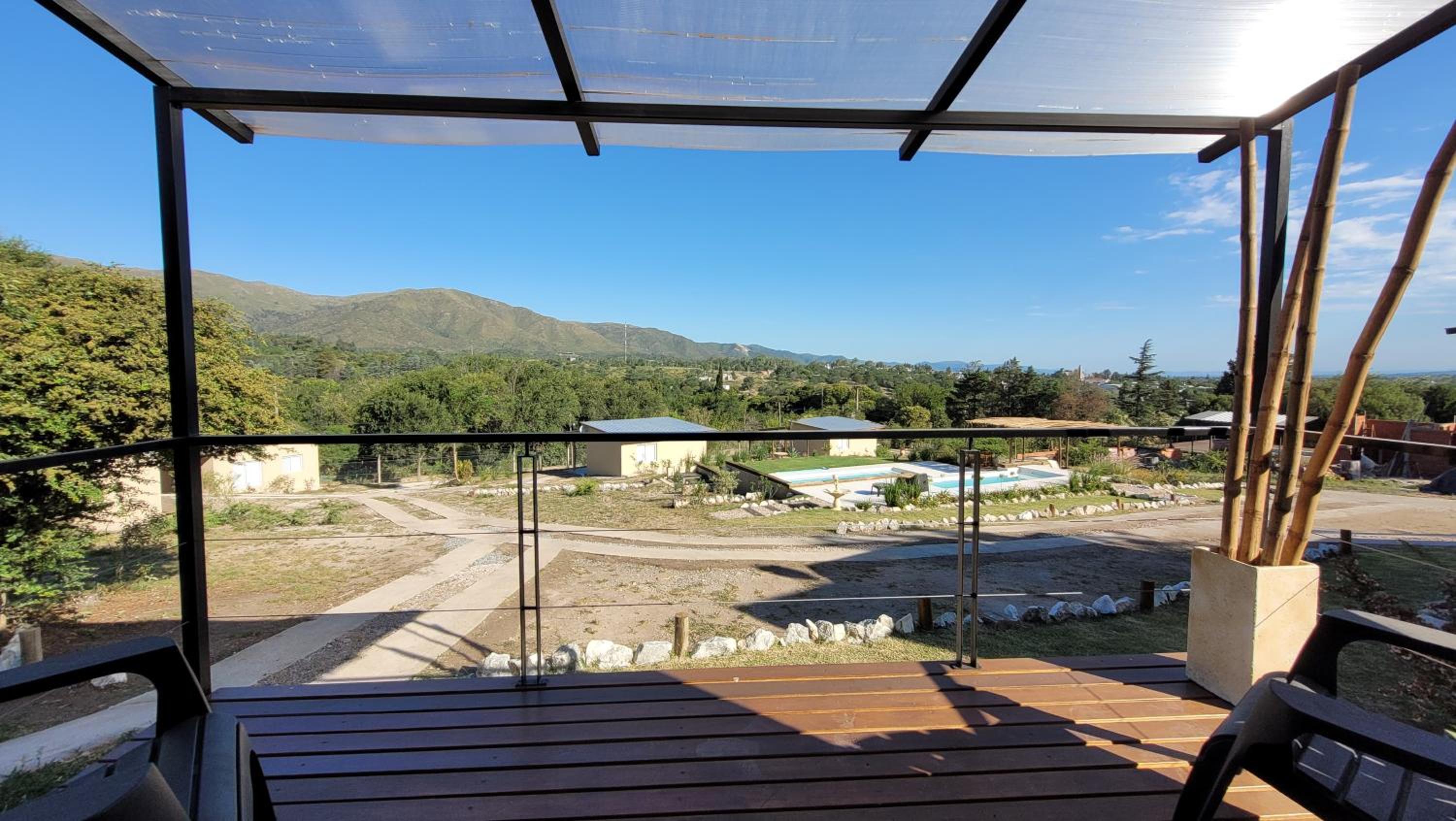 Lo de Almada Cabañas&Suites