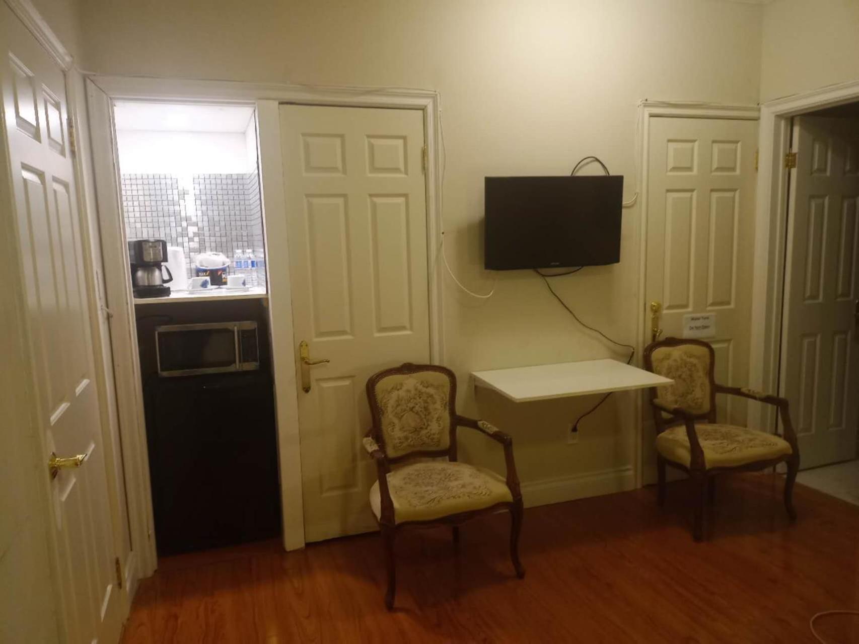 Resort style entire guesthouse with kitchen-2 rooms