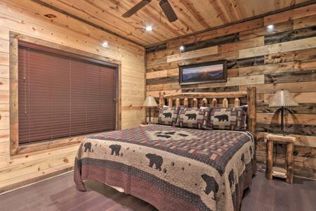 Luxury Smoky Mountain Cabin, Indoor Pool, Theater & Hot Tub, Sleep 12 with Game Room, Fireplaces & Dog-Friendly Comfort, Private Deck with Mountain Views,  view 5