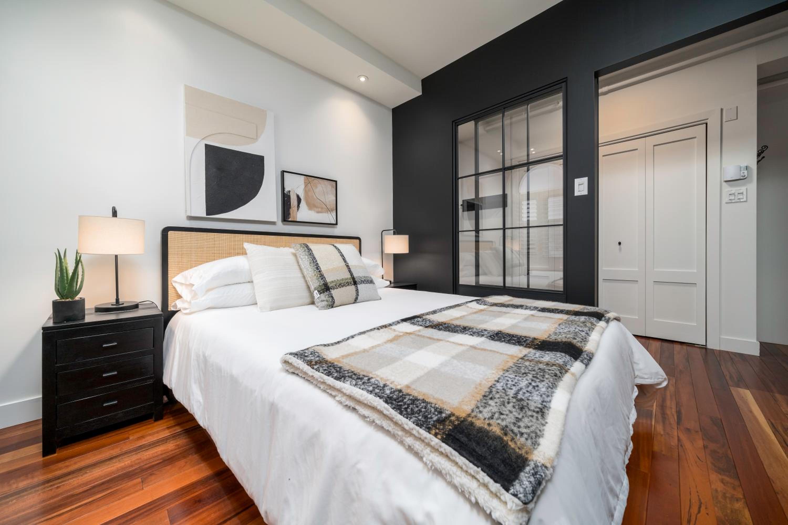 -NEW- The Rock and Red Luxury Condo