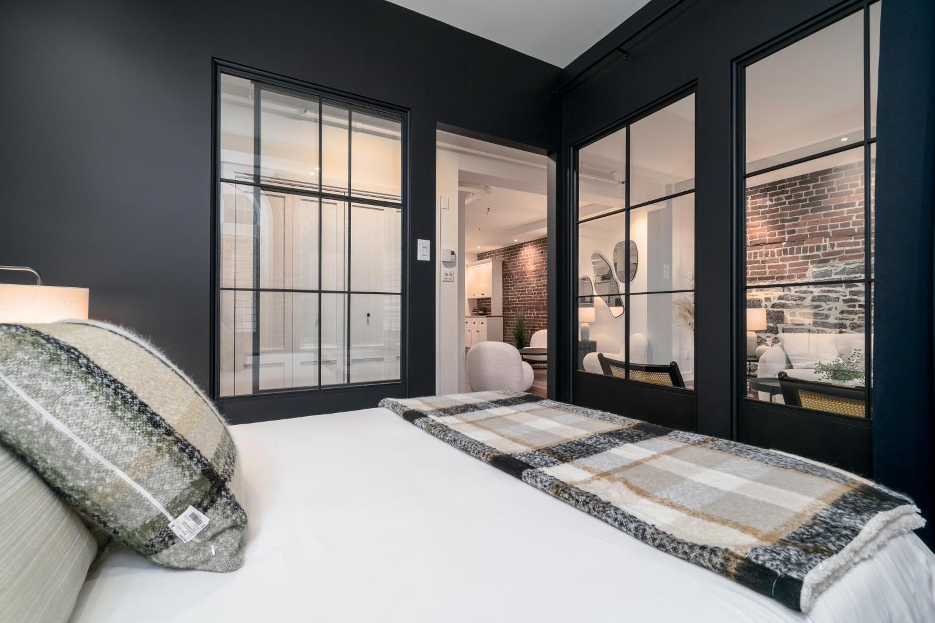 -NEW- The Rock and Red Luxury Condo