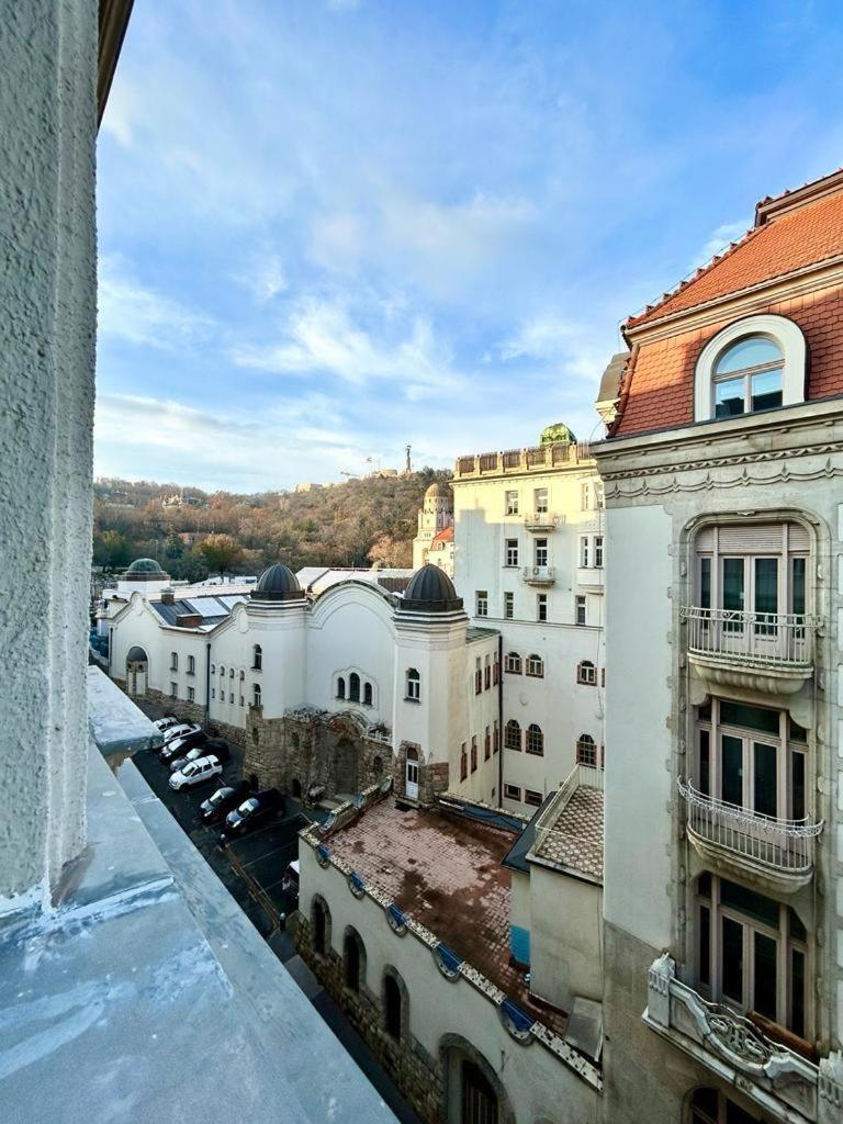 Gellert Danube Panorama Apartment view 2