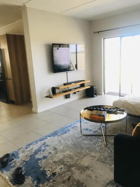 Luxurious Lifestyle view 3
