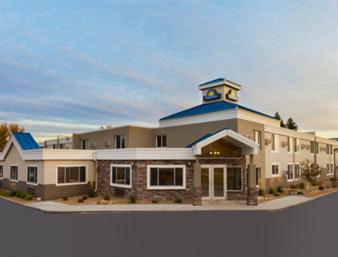 Bismarck Vacations - Days Inn by Wyndham Bismarck - Property Image 36