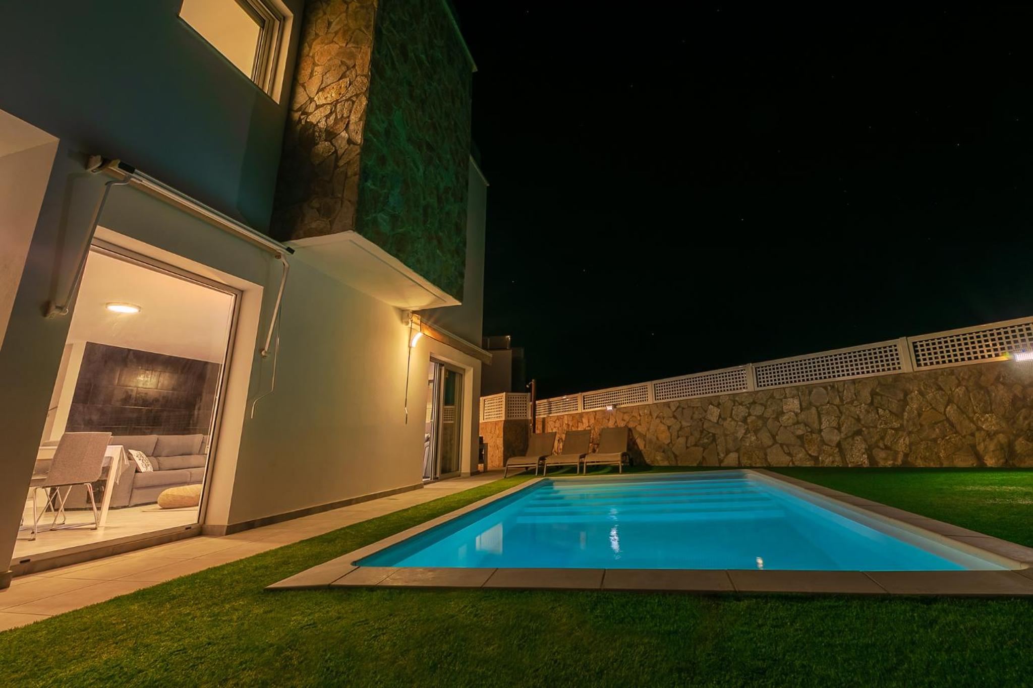 Villa Rosa-Soleada Villa Privada con Piscina Climatizada & WIFI en Tauro-Mogán