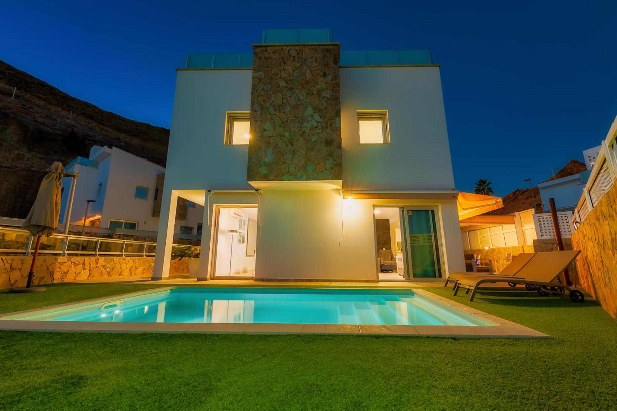 Villa Rosa-Soleada Villa Privada con Piscina Climatizada & WIFI en Tauro-Mogán